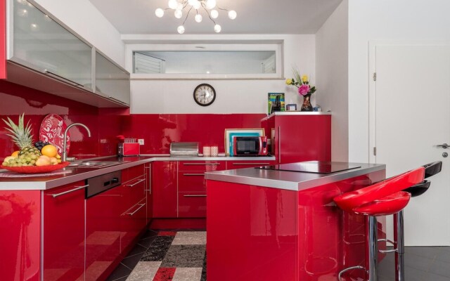 Amazing Home in Silo With Wifi and 3 Bedrooms