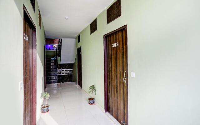 OYO 81244 Forty Three Mainvue