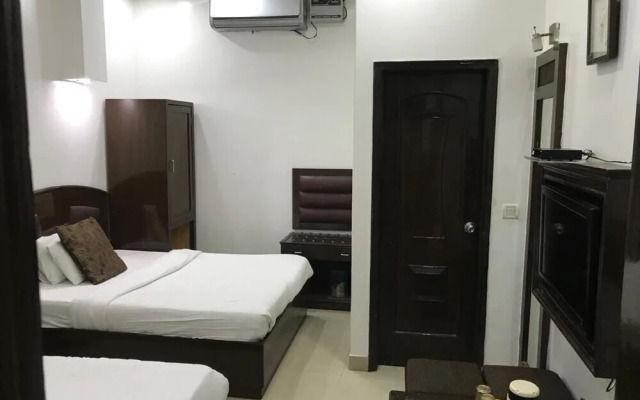 Hotel Metro Plaza - New Delhi Railway Station