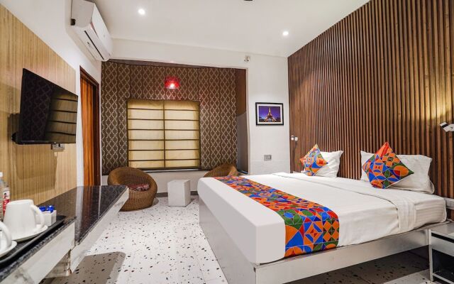 Fabhotel Chs
