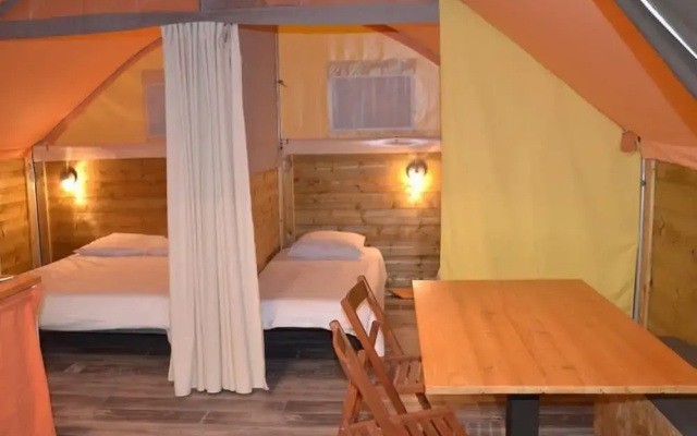 Camping des Rives des Corbieres