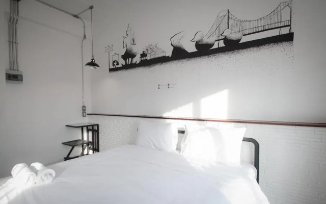 V1 Room Hotel