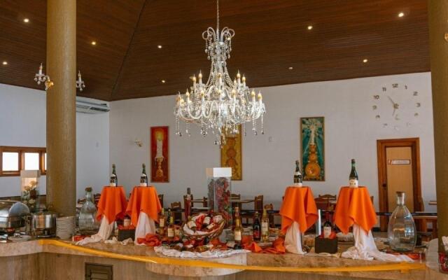 Porto das Naus Praia Hotel