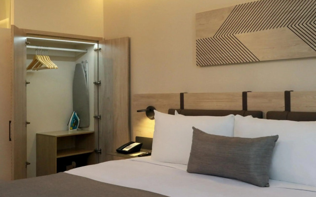 City Express Plus By Marriott Monterrey Centro
