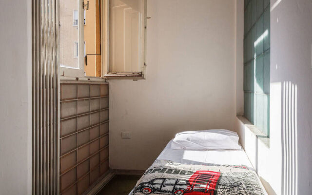Bed & Breakfast‎ Asinelli