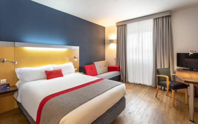 Holiday Inn Express Lisbon - Oeiras by IHG