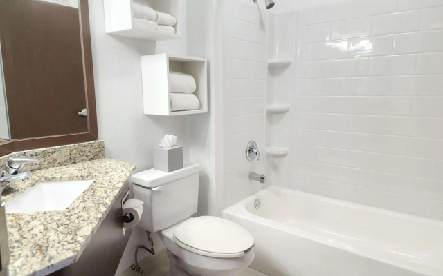 Quality Inn & Suites Denver International Airport