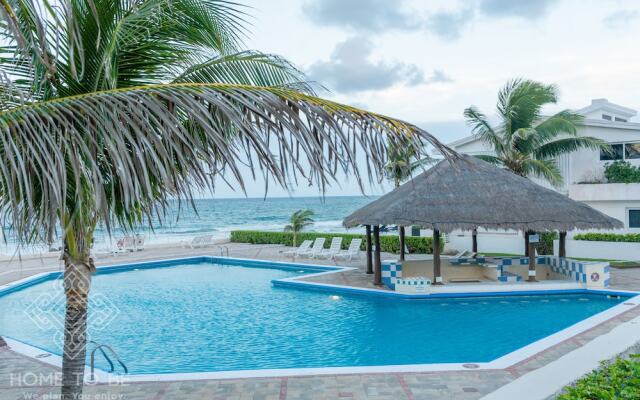 Apartment in the Hotel Zone Lagoon View