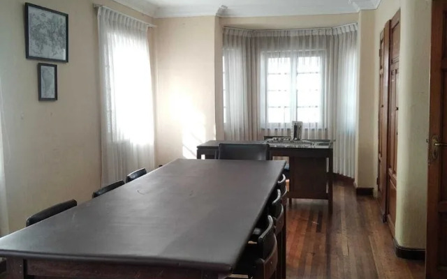 Nomada Hostal