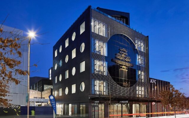 Christchurch City Hotel