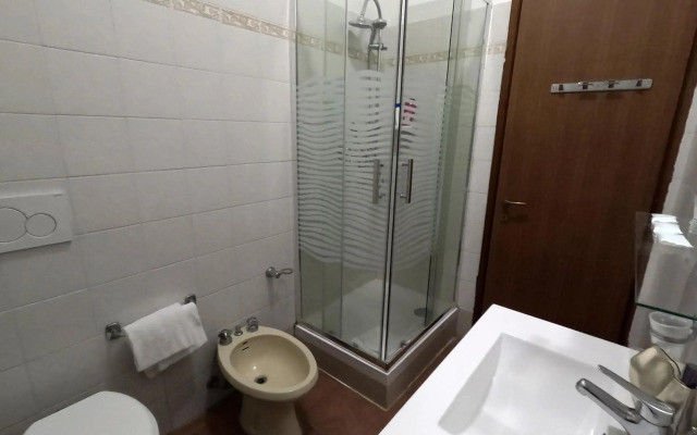 Hotel Roma Room