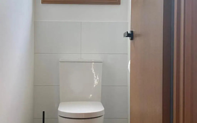 Stylish 2 Bedroom Unit