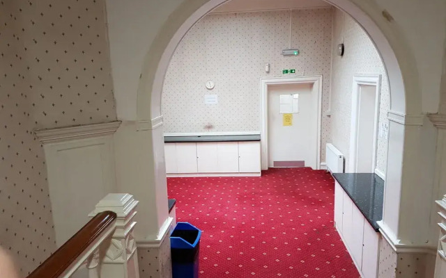 Smart Sea View Brighton Hostel