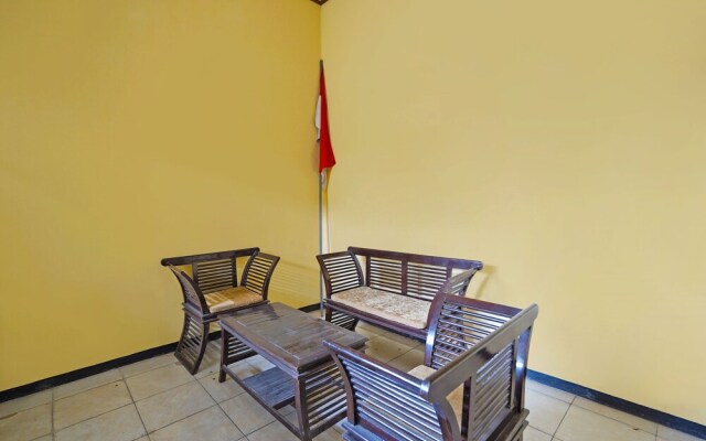 OYO Life 91869 Insan Mulia Kost Syariah