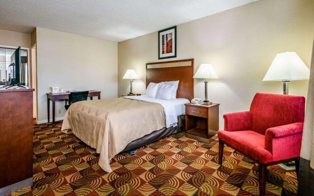 Quality Inn Redding near I-5