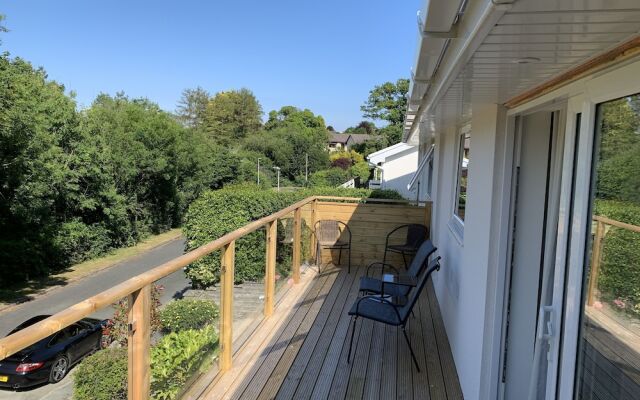 Ty Gwyn - 4 Bedroom Holiday Home