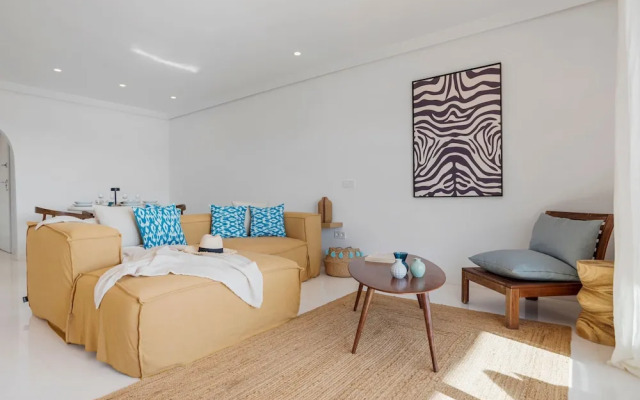 Panoramic Flat in Casares M56