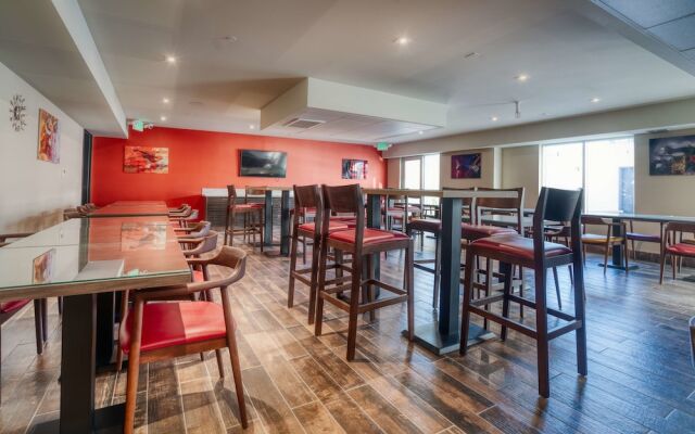 Best Western Premier NOHO Inn