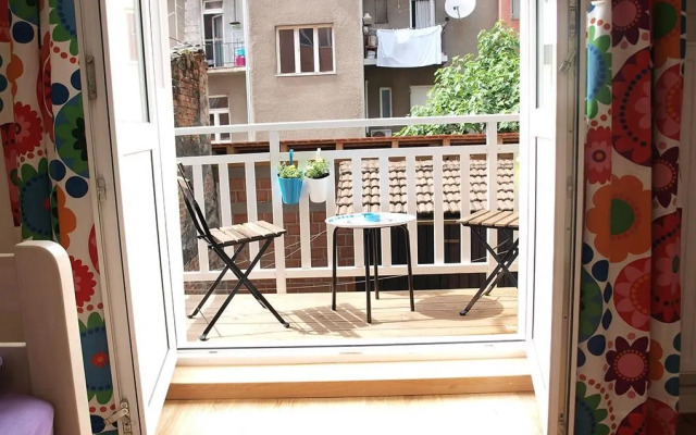 Witty Please - cheerful studio apartment with balc - RNU 69315