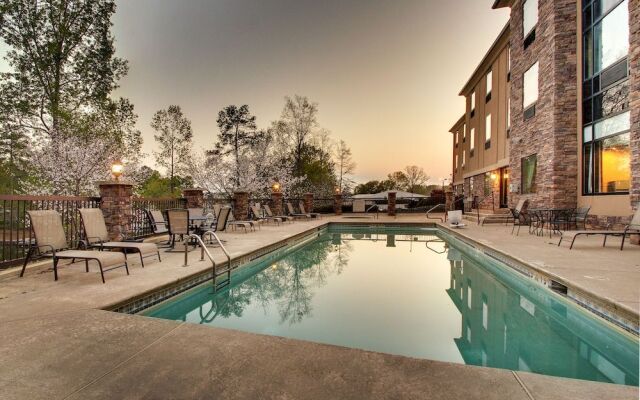 The Lodge On Lake Oconee