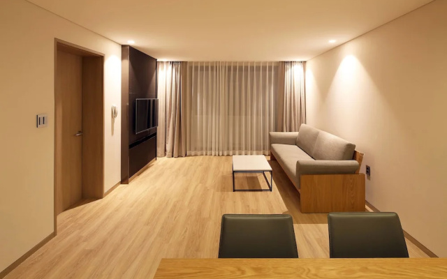 Dukgu Oncheon Resort Condo