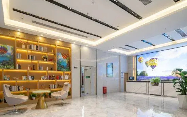 Yahao Garden Hotel (Shenzhen Songgang Metro Station)