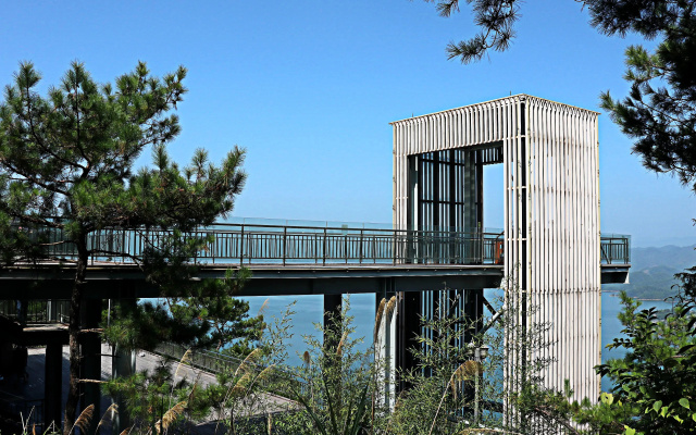 voco Thousand Island Lake by IHG