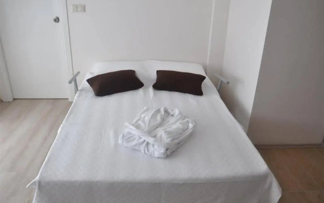 Dort Mevsim Suit Otel