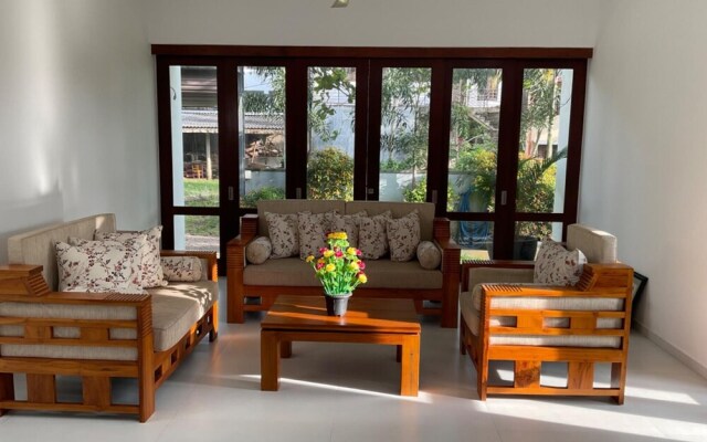 Spacious Stand-alone 2-bed Villa in Galle