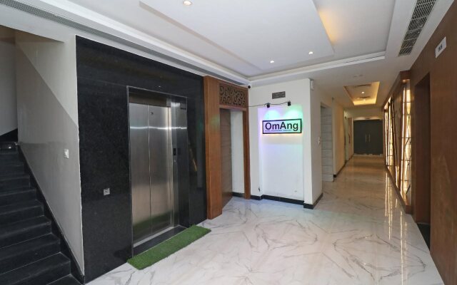 Omang Hotel by OYO Rooms