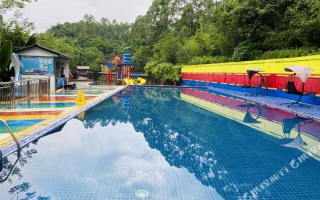 Mandenburg Hot Spring Resort Hotel（Fogang Hemingzhou）