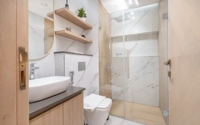 Classic Flat in JVC That Sleeps 2