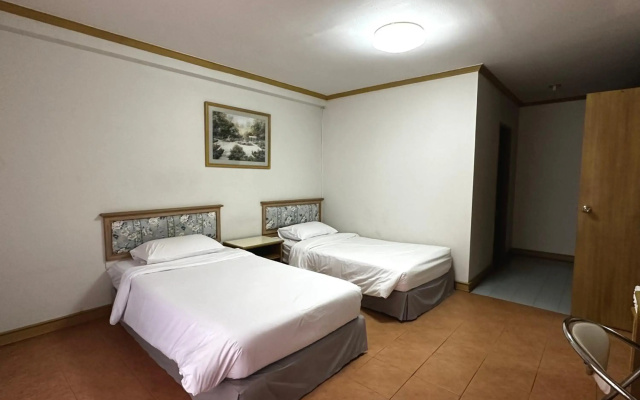 Garden Paradise Hotel & Serviced Apartment
