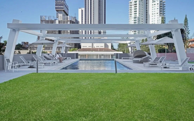Avani 906 Central Broadbeach