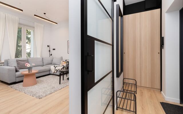 Atmospheric Jagielly by Renters