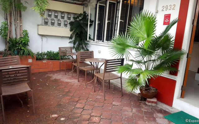 Makati Riverside Inn