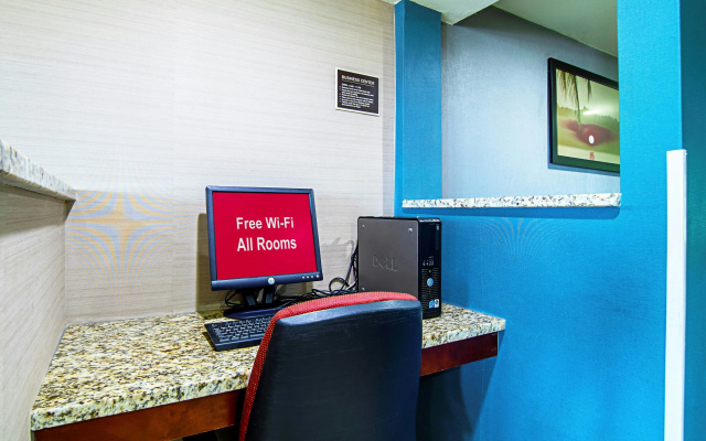 Red Roof Inn & Suites Greenwood, SC