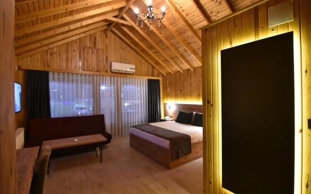 Green Palace Suite Hotel