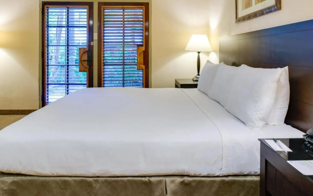 Buena Park Grand Hotel & Suites