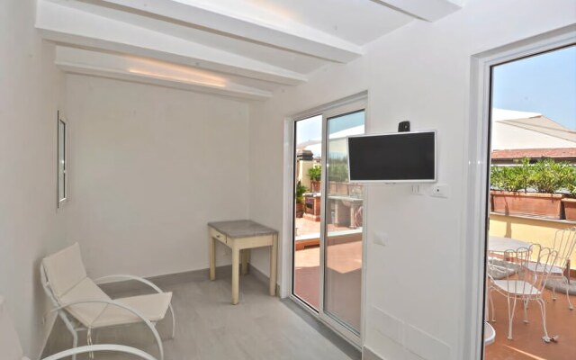 House & The City - Vatican Apartments