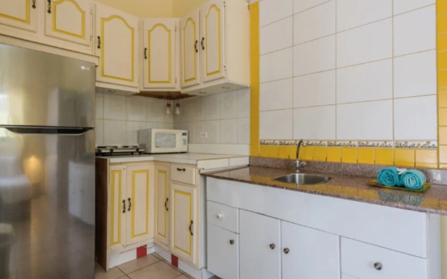 Sunflower Villa Studios By Cmd