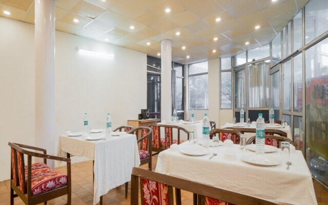 Capital O 13324 Hotel Kosmos Anamika
