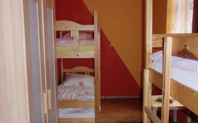 Honey Hostel