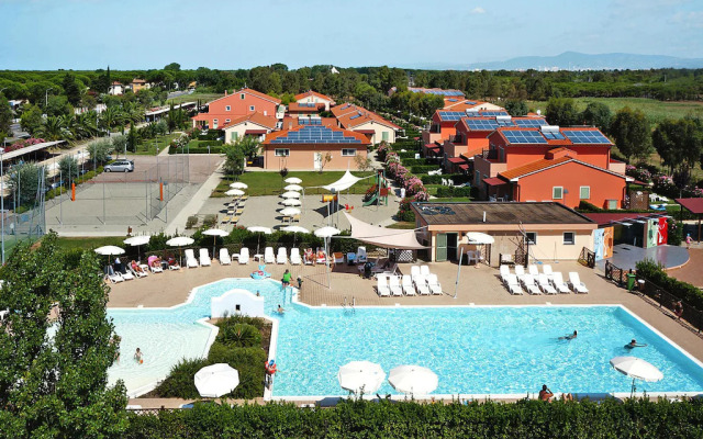 Apartment in Vada near restaurants