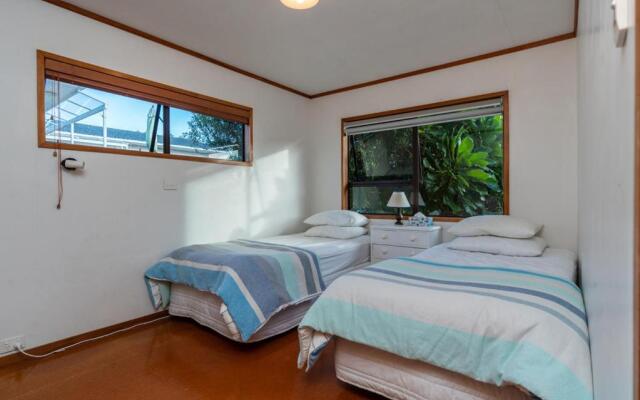 Talinga Ocean Views - Mangawhai Holiday Home