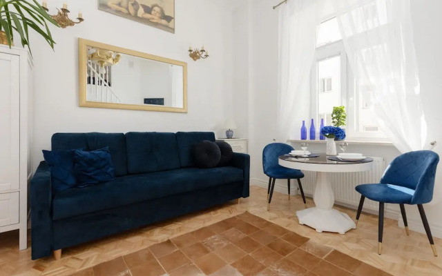 Unique Studio With Mezzanine by Renters