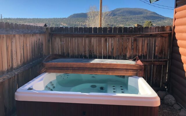 Foothills Lodge and Cabins