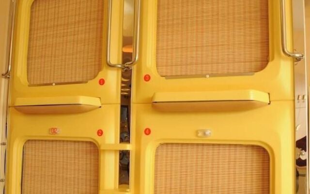 Guiyang Simple Capsule Hotel