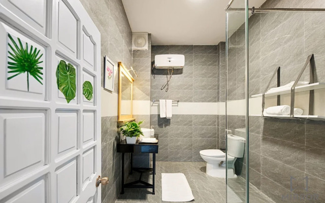 The Mirror Danang Hostel