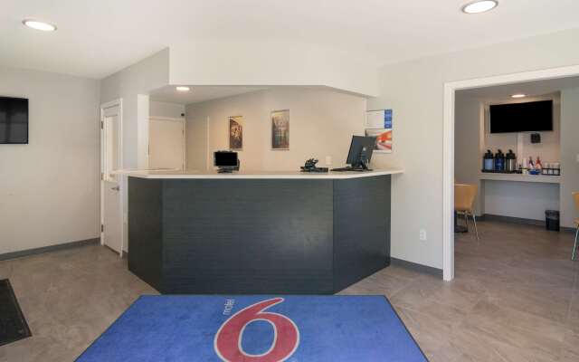 Motel 6 Saanichton, BC - Victoria Airport